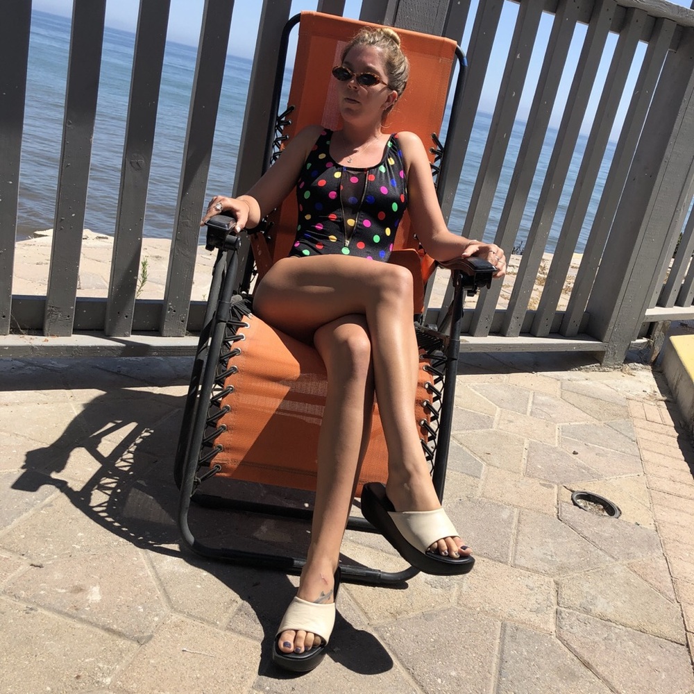 High leg one piece